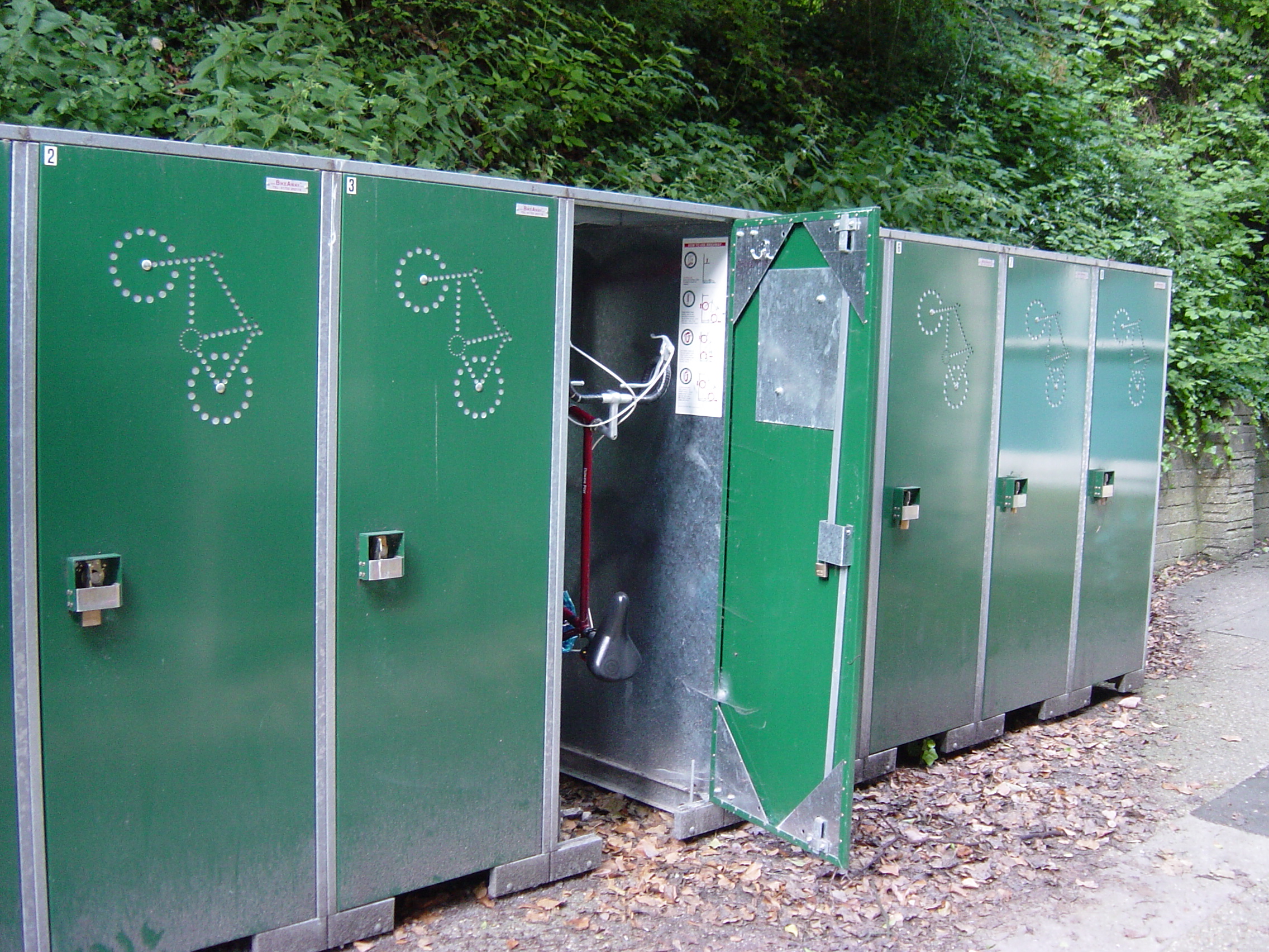 Bike storage online lockers