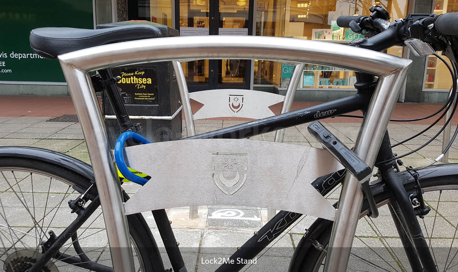 bike stand lockable