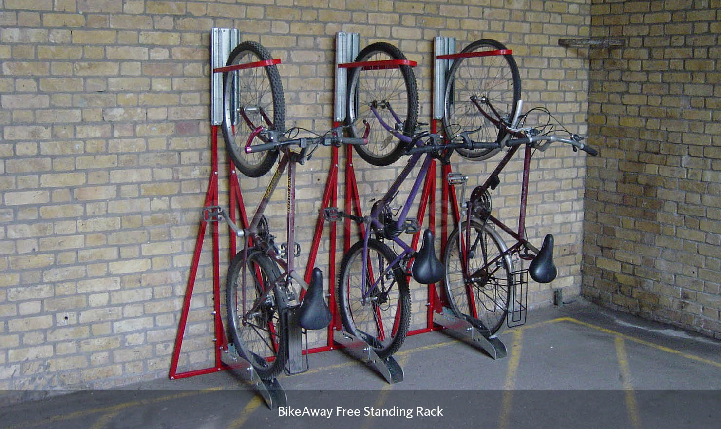 Bicycle standing deals rack